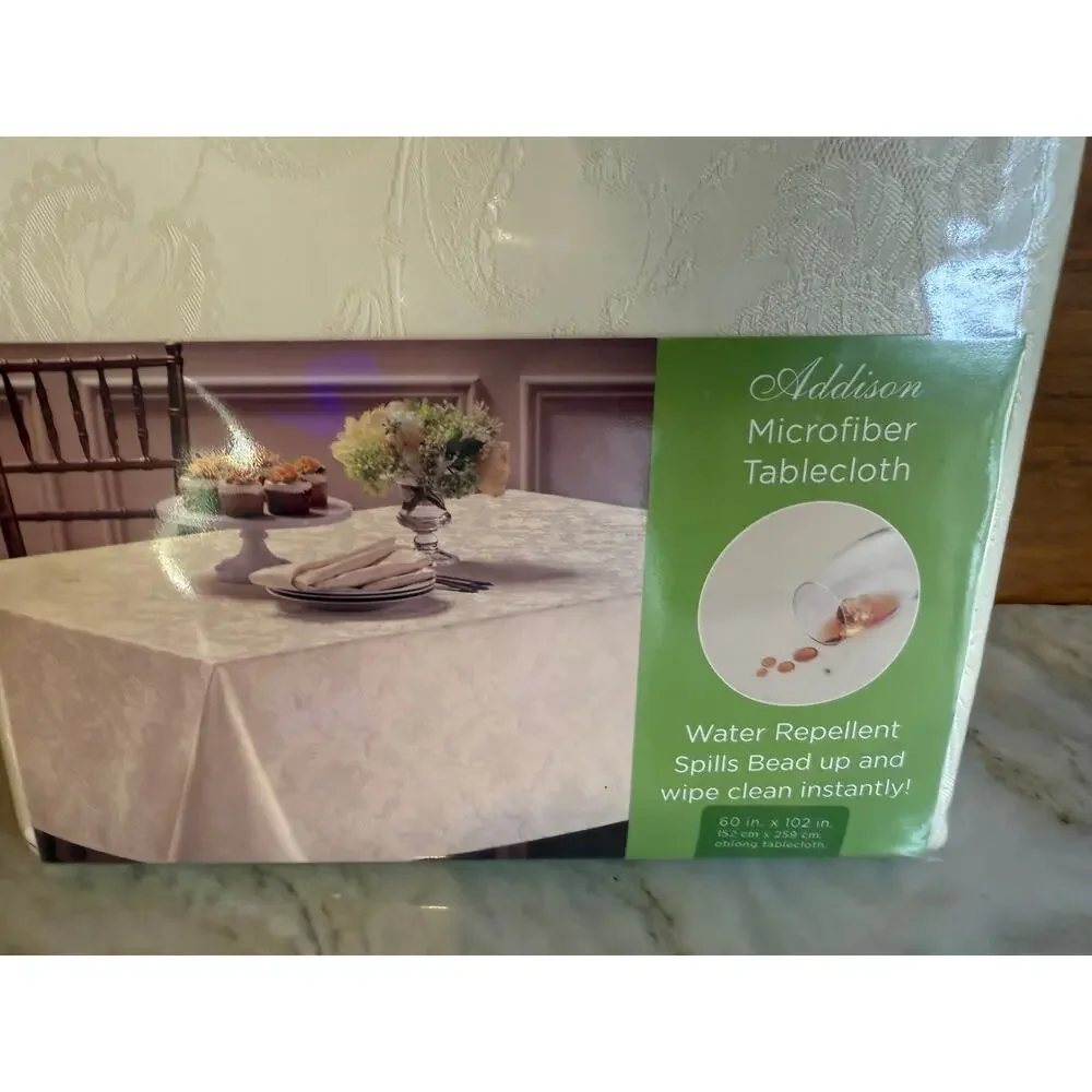 Addison Classic Jacquard Tablecloth Oblong Cream 60